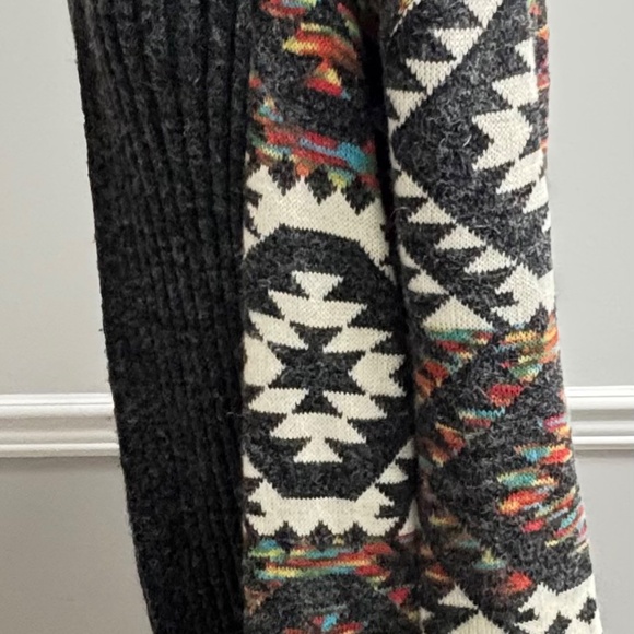 Dreamers long Aztec pattern cardigan - Picture 8 of 14